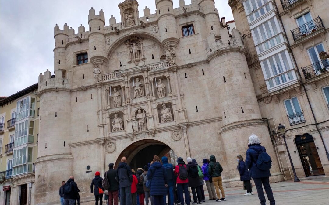 VISITAS GUIADAS ARCO SANTA MARÍA